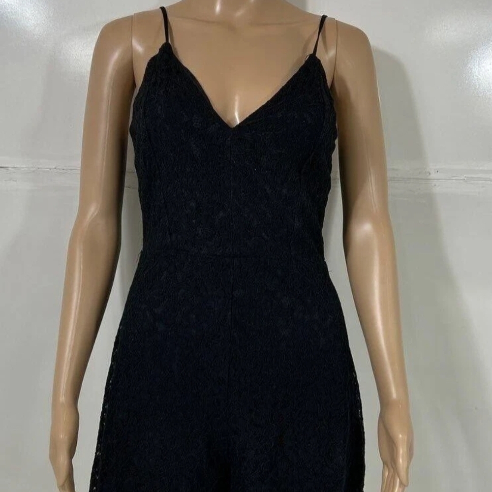 NEW Express Romper Black Lace Sleeveless V Neck Open Back Strappy Size S NWT
